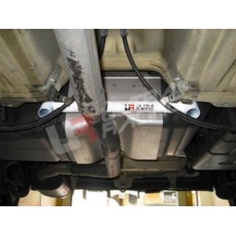 BMW 5-Series E39 95-03 UltraRacing Rear Sway Bar 19mm