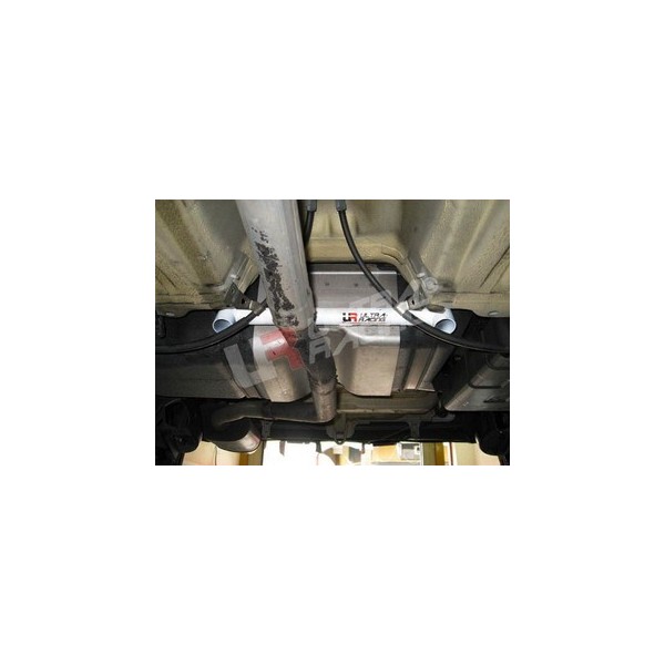 BMW 5-Series E39 95-03 UltraRacing Rear Sway Bar 19mm