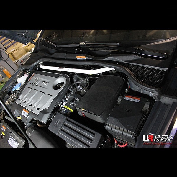 Toyota Celica T23 00+ UltraRacing 2-Point Rear Torsion Bar