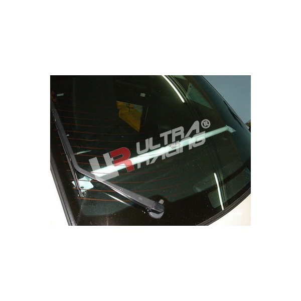 Volvo 240 UltraRacing 4-Point Front Lower Brace