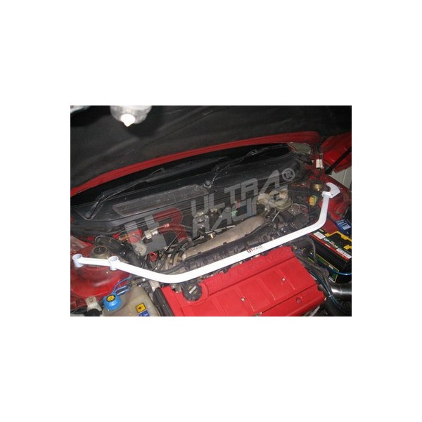 Volvo S40 07+ UltraRacing 4-Point Front Lower Brace 626