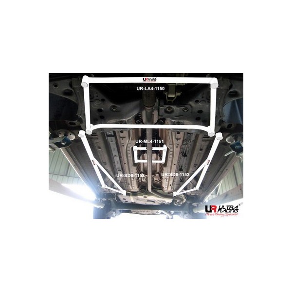 Volvo S40 07+ UltraRacing 4-Point Front Lower Brace 627