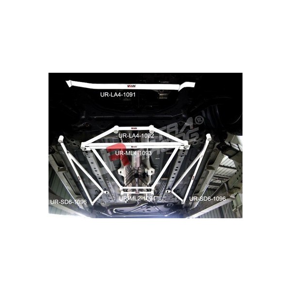 BMW E70 X5 3.0 06-13 UltraRacing Front Lower Tiebar 1179