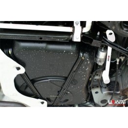 BMW X3 11+ UltraRacing 2-Point Rear Lower Brace 2644