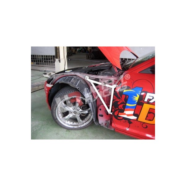 Ford Kuga 12+ UltraRacing 2-Point Rear Lower Brace 2881