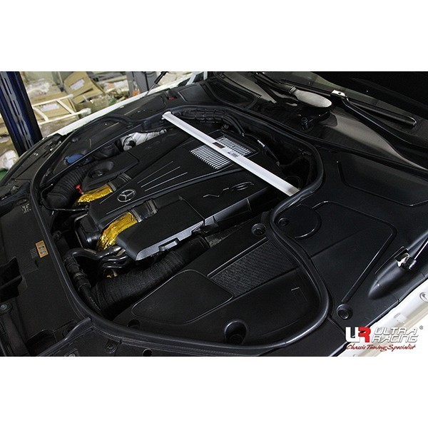 Honda S2000 AP1/2 UltraRacing 2-Point Rear Upper Strutbar