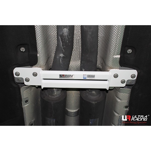 Honda Stream 07+ UltraRacing 2-Point Front Lower Tiebar