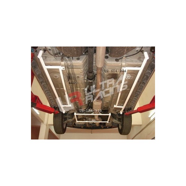 Maserati 3200 GT UltraRacing 2-Point Rear Lower Tiebar