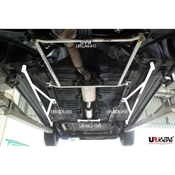 Mercedes E-Class W210 97-03 Ultra-R Rear Upper Strutbar