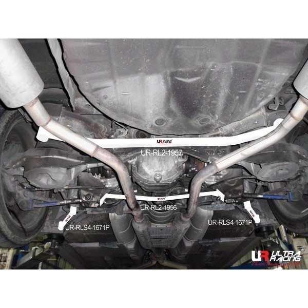 Nissan Juke 10+ UltraRacing 2-Point Front Upper Strut Bar