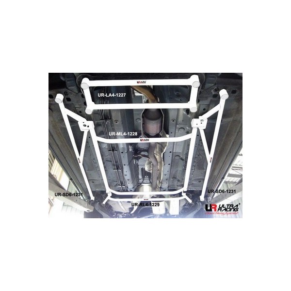 Nissan Teana 03-08 J31 UltraRacing Front Lower Tiebar