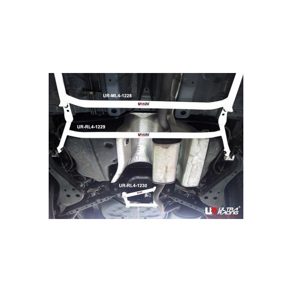 Nissan Teana 03-08 J31 UltraRacing Front Upper Strutbar